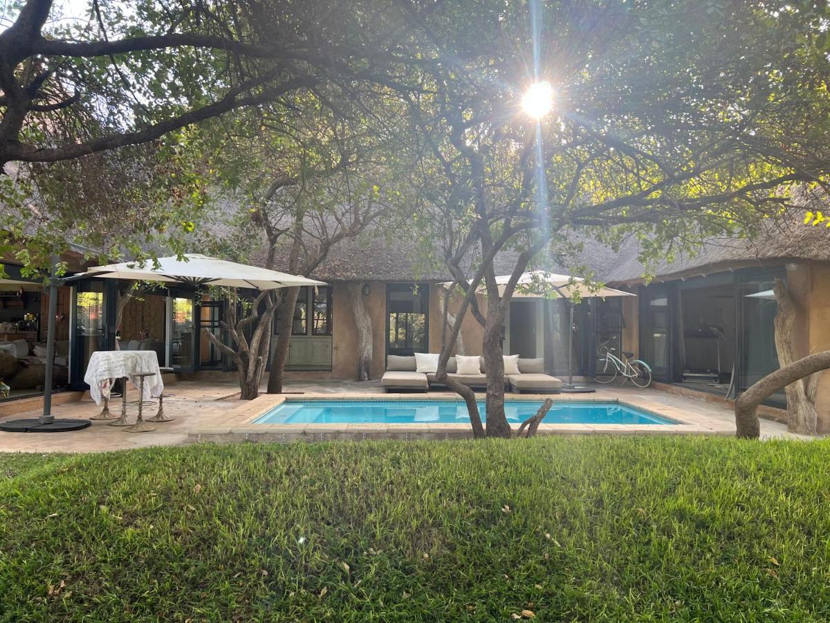 Simba Safaris African Pride Exotic Lodge Lephalale Exterior photo