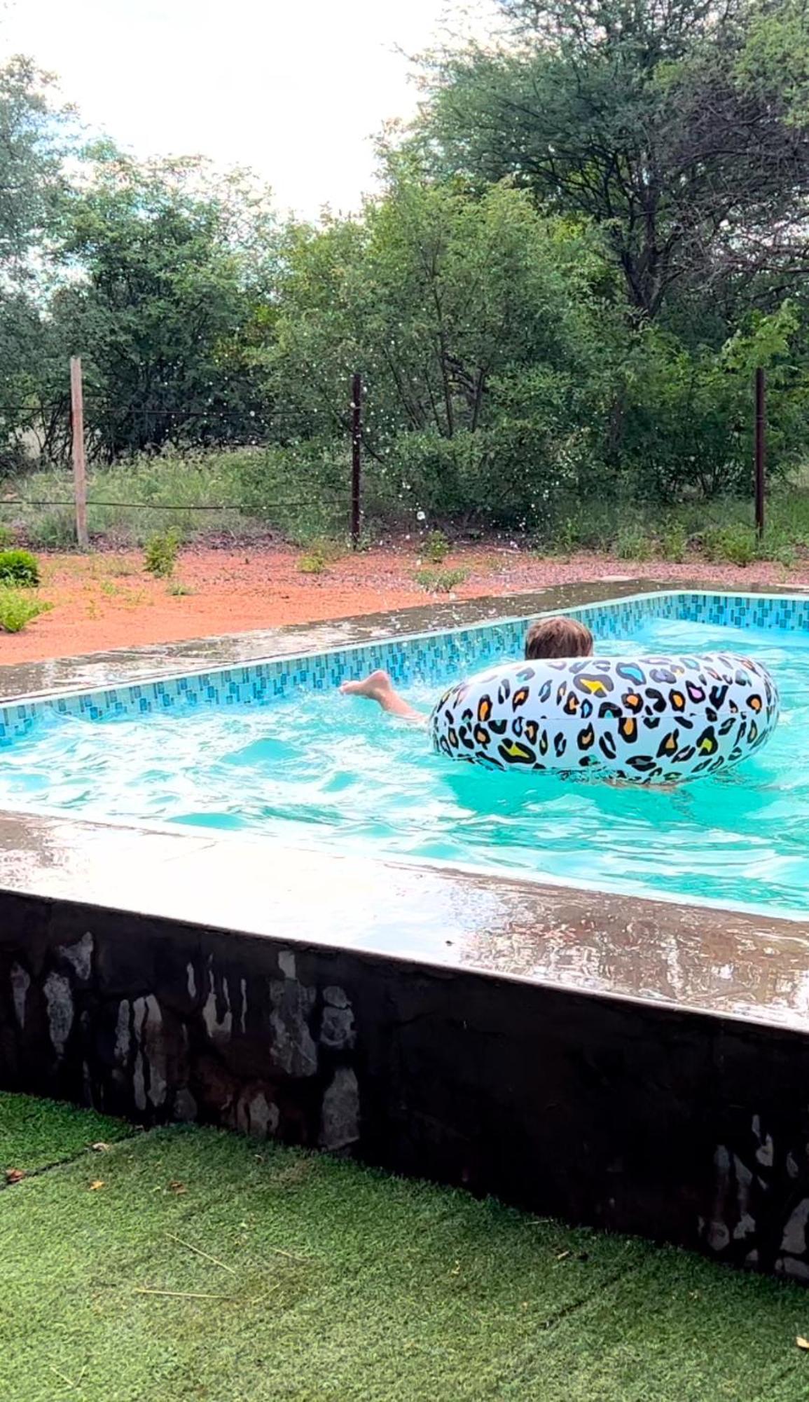 Simba Safaris African Pride Exotic Lodge Lephalale Exterior photo